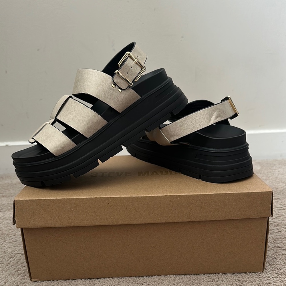 Steve Madden Black and Cream Platform Sandals with Buckle Straps